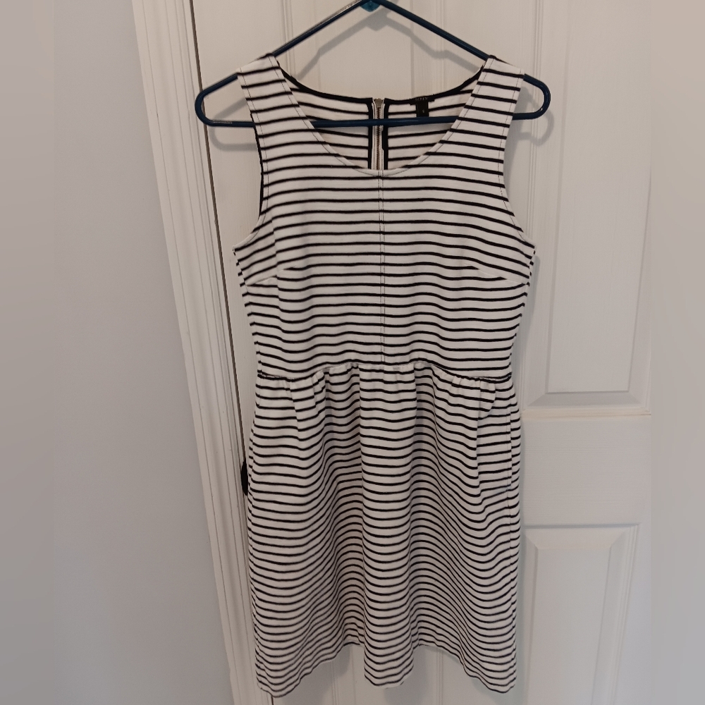 J. Crew Black & White Sleeveless Striped Dress. 8